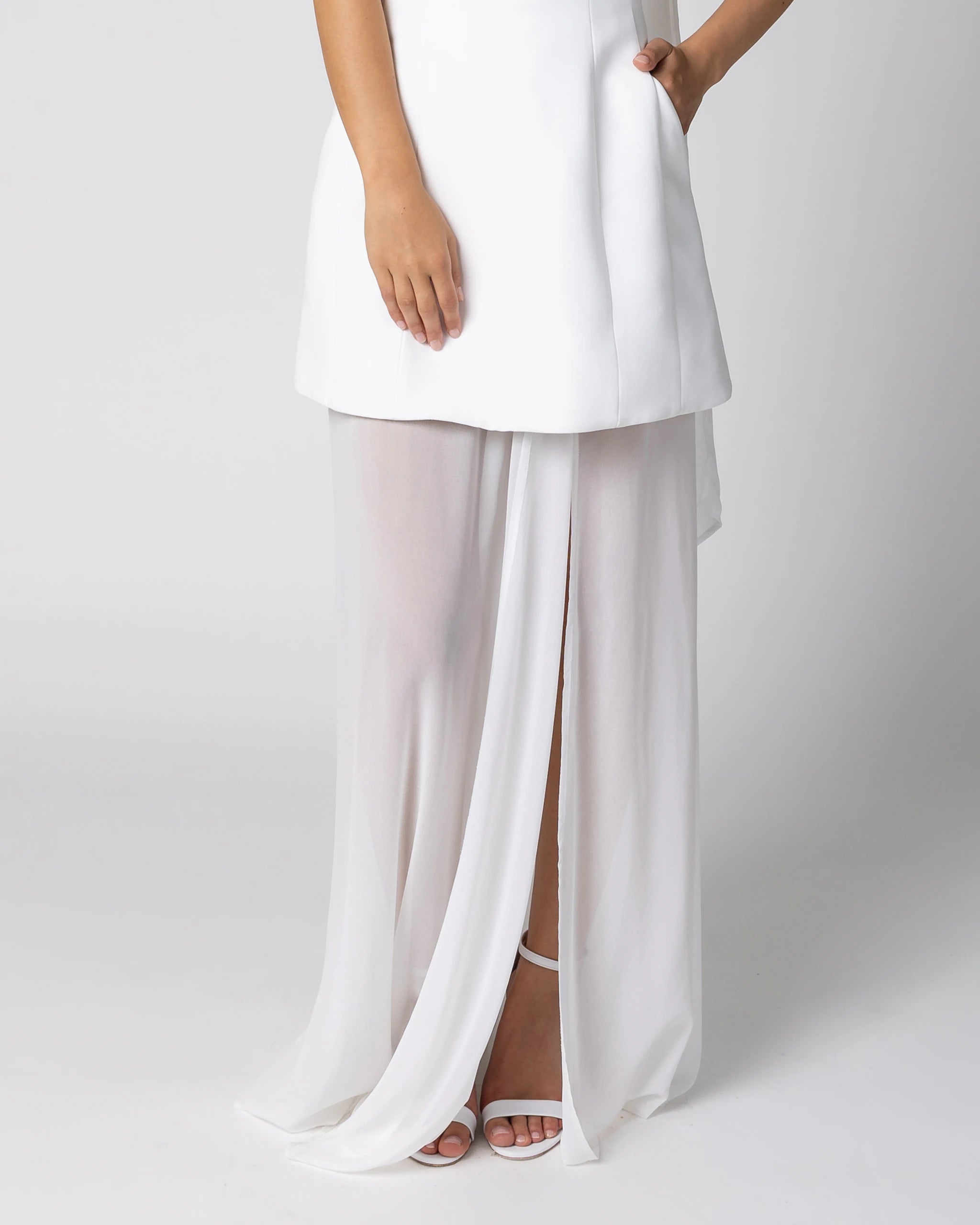 Braut Überrock aus leichtem Chiffon Detailansicht