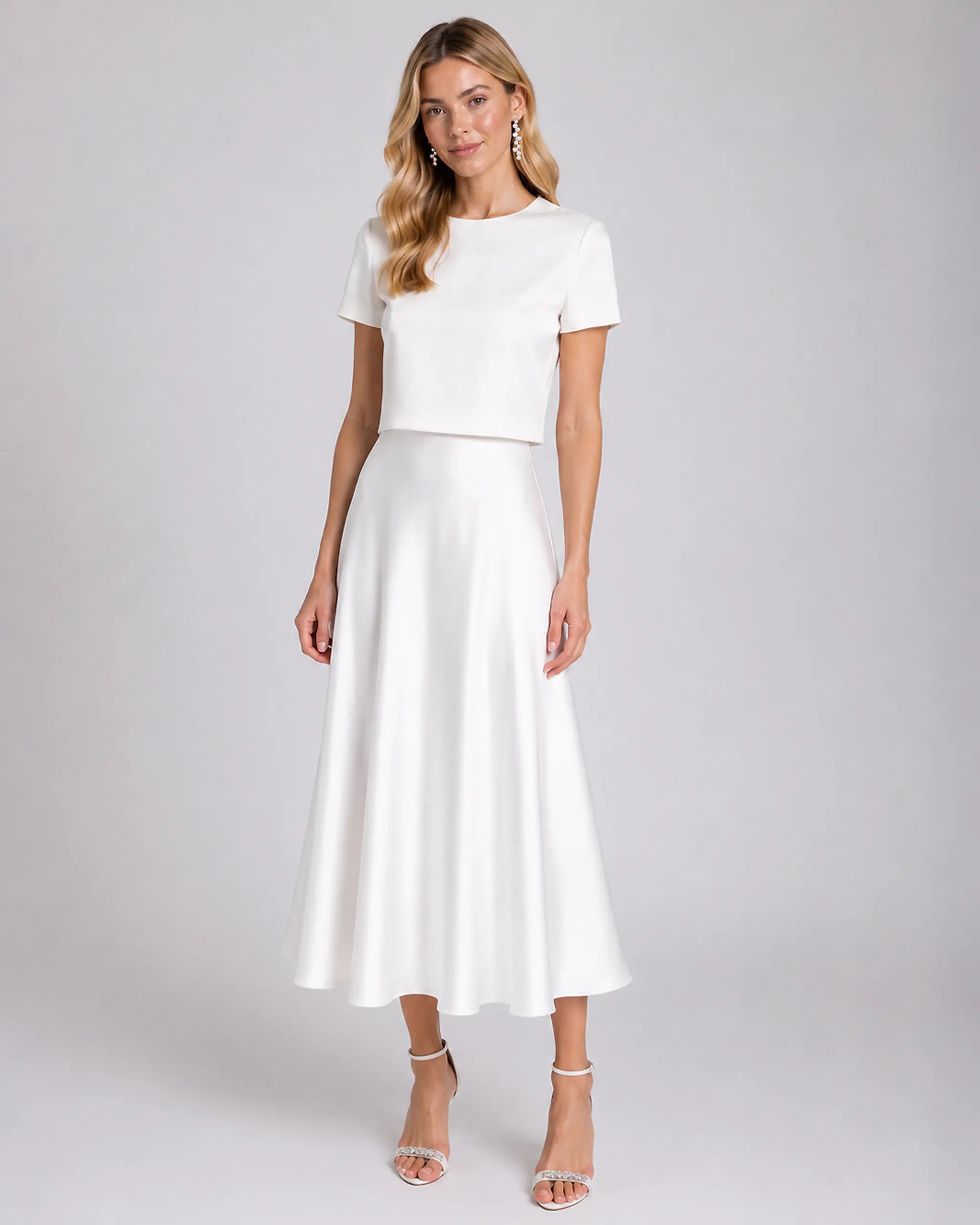 Kurzarm Braut Crop Top aus Satin Ansicht Seite