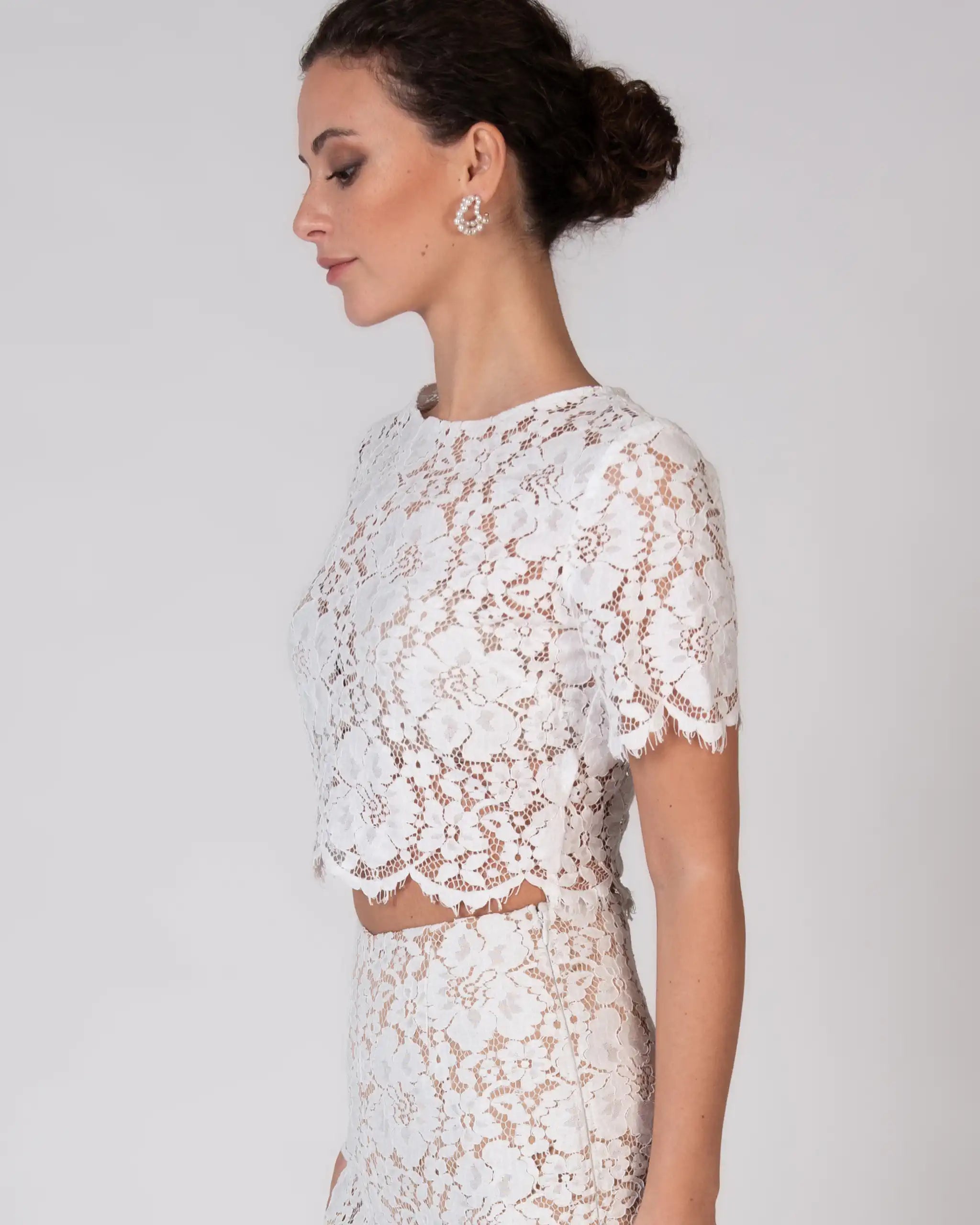 Braut Crop Top aus Vintage Spitze Ansicht seitlich