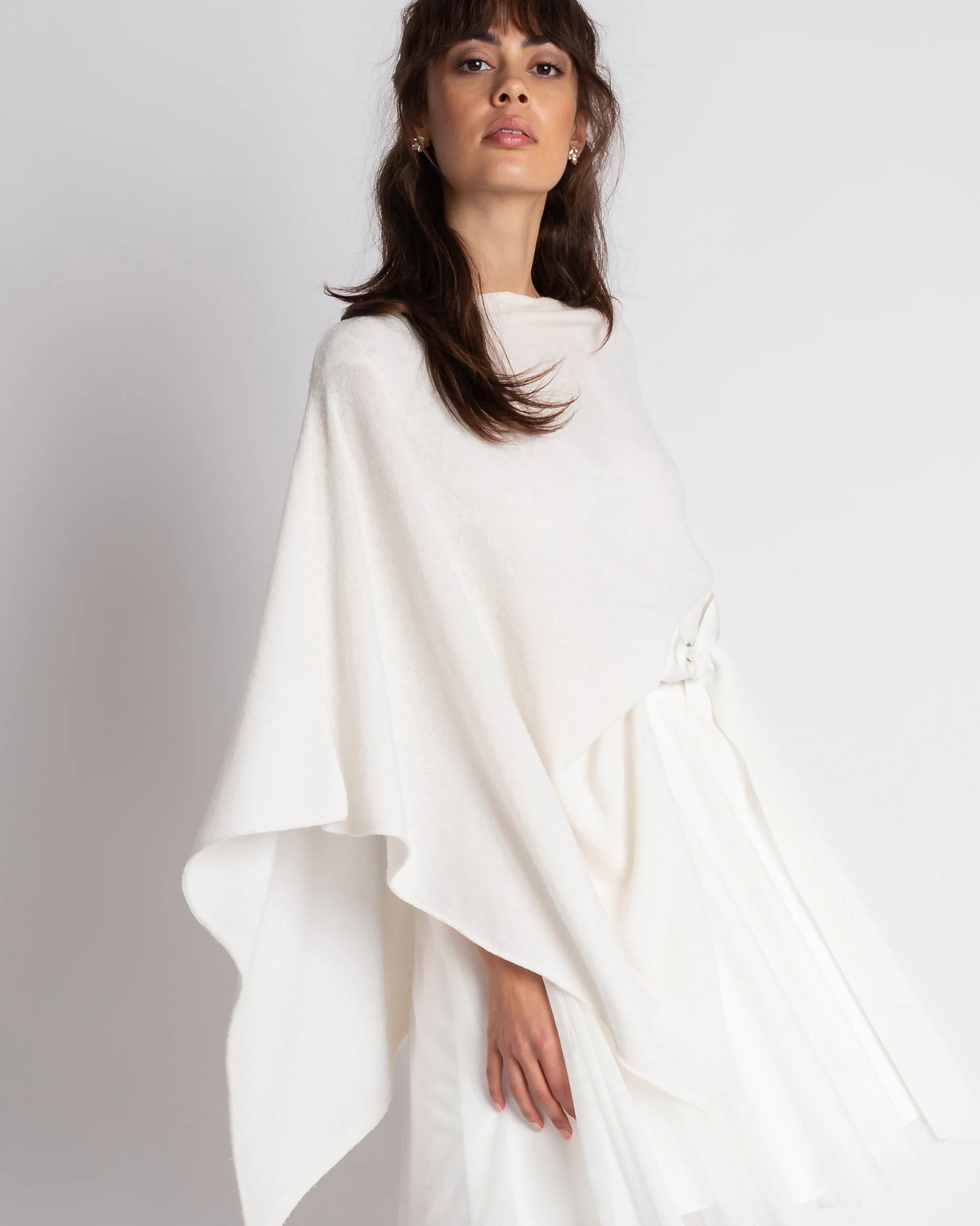 Braut Poncho in Ivory Ansicht vorne