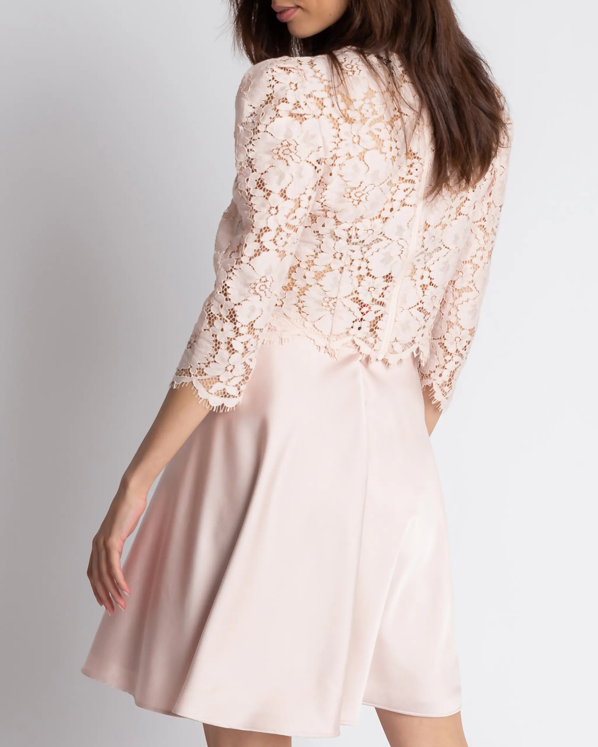 Kurzes Cocktailkleid in rosa mit Croptop aus Spitze - Ansicht hinten