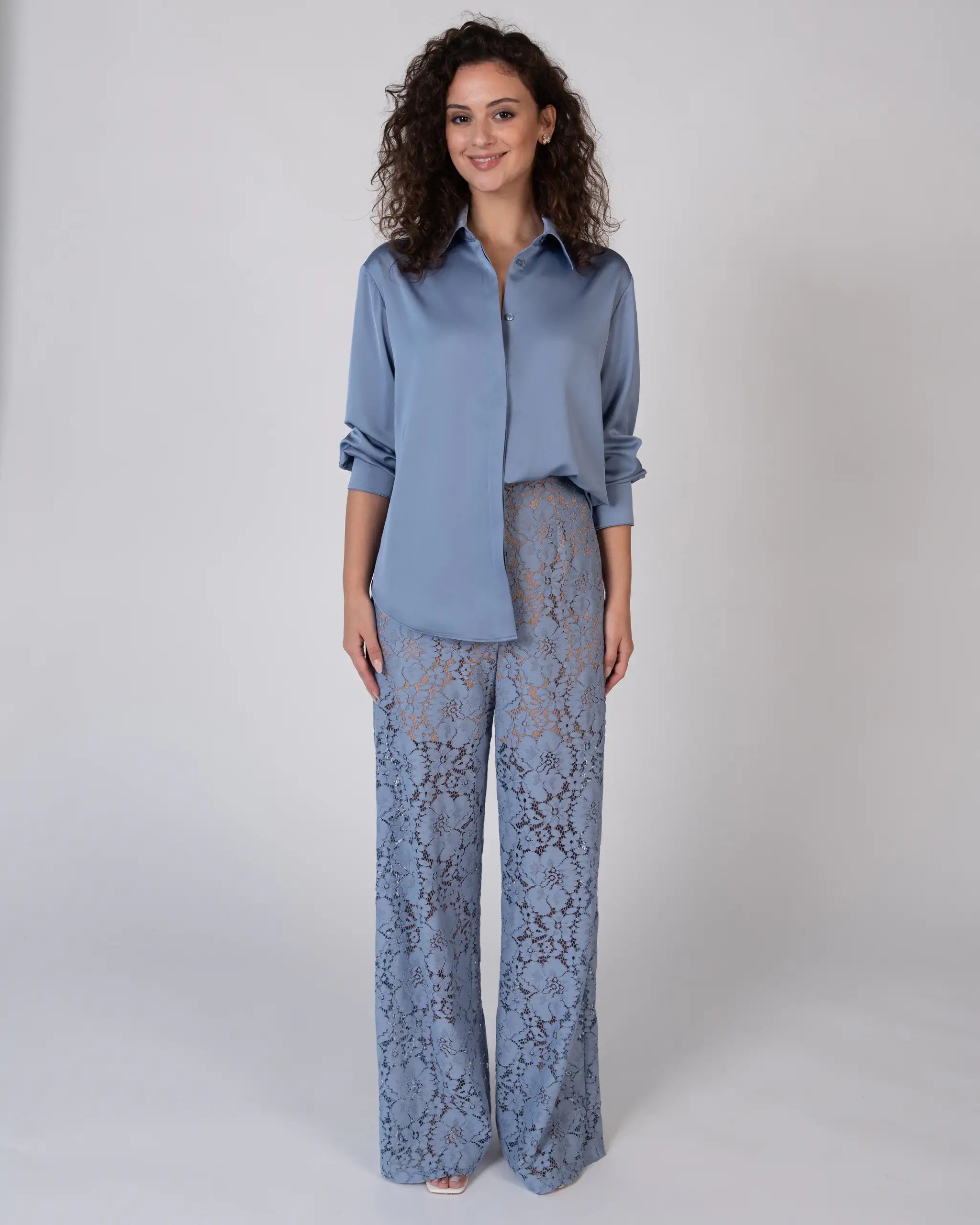 Langarm Satinbluse in something blue Ansicht vorne