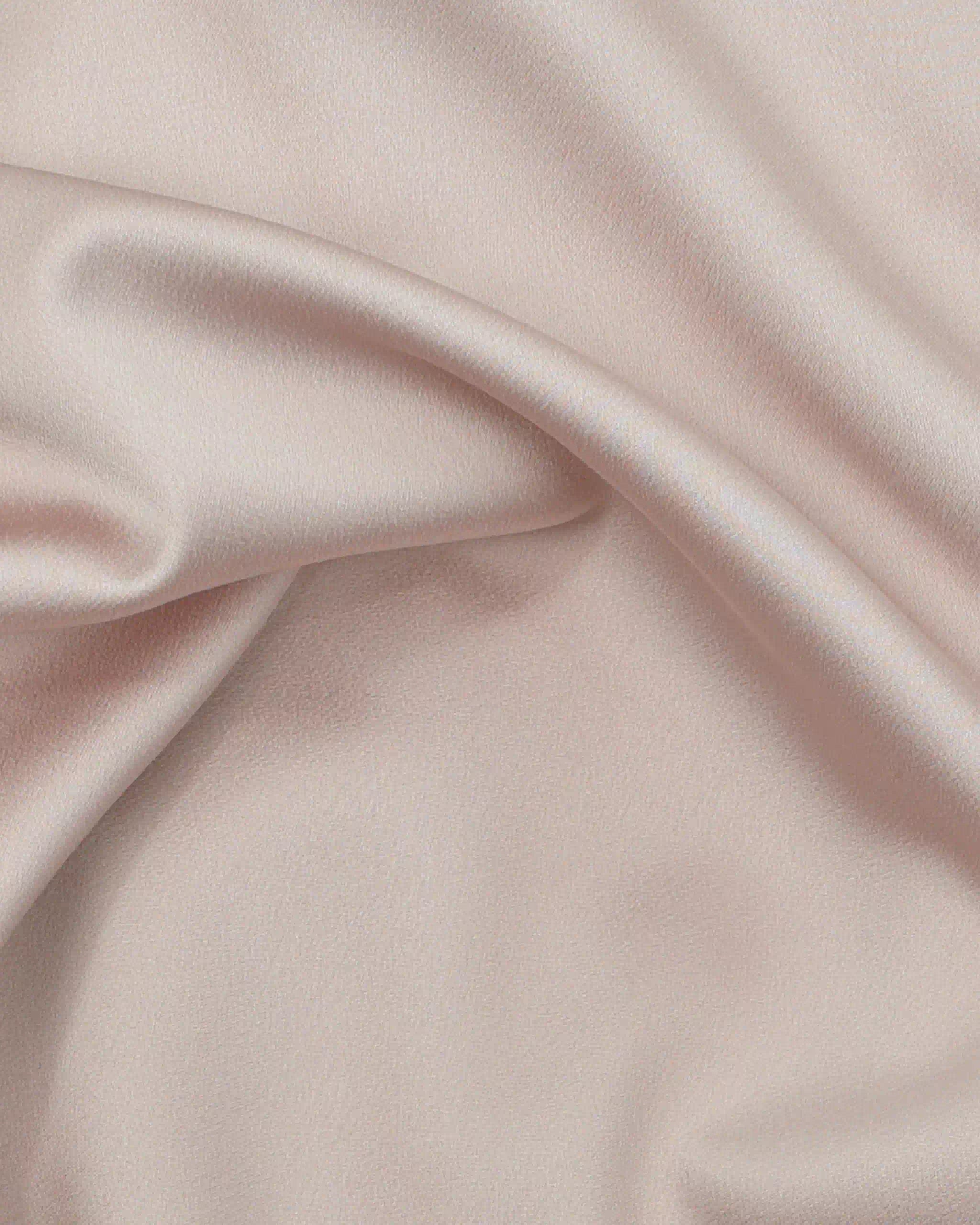Stoff Detail Faded Blush Satin Rosa