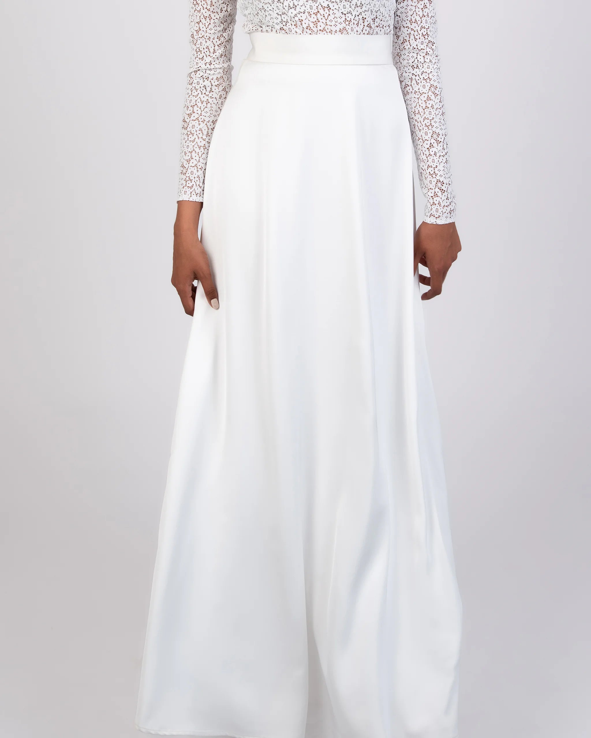 Bodenlanger Braut Satinrock Detailansicht