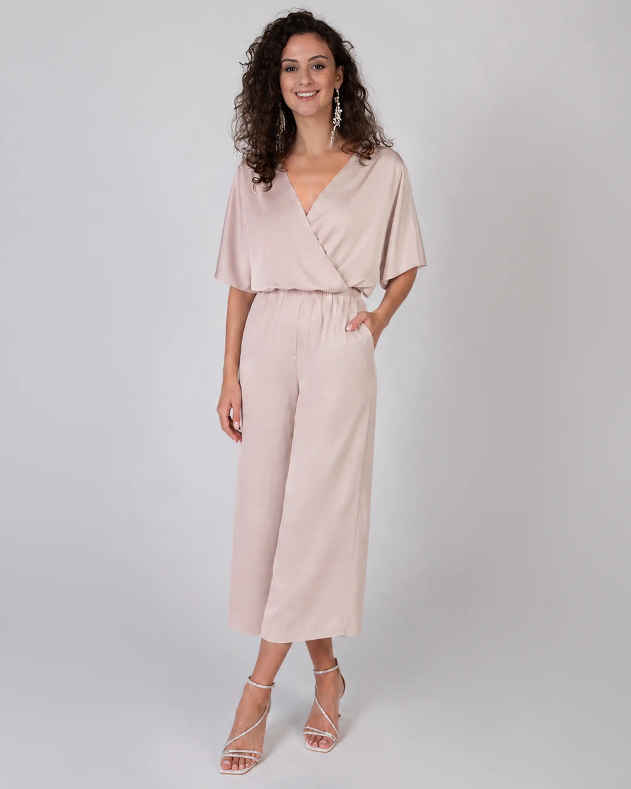 Satin Culotte für Hochzeitsgäste in rosa Ansicht vorne