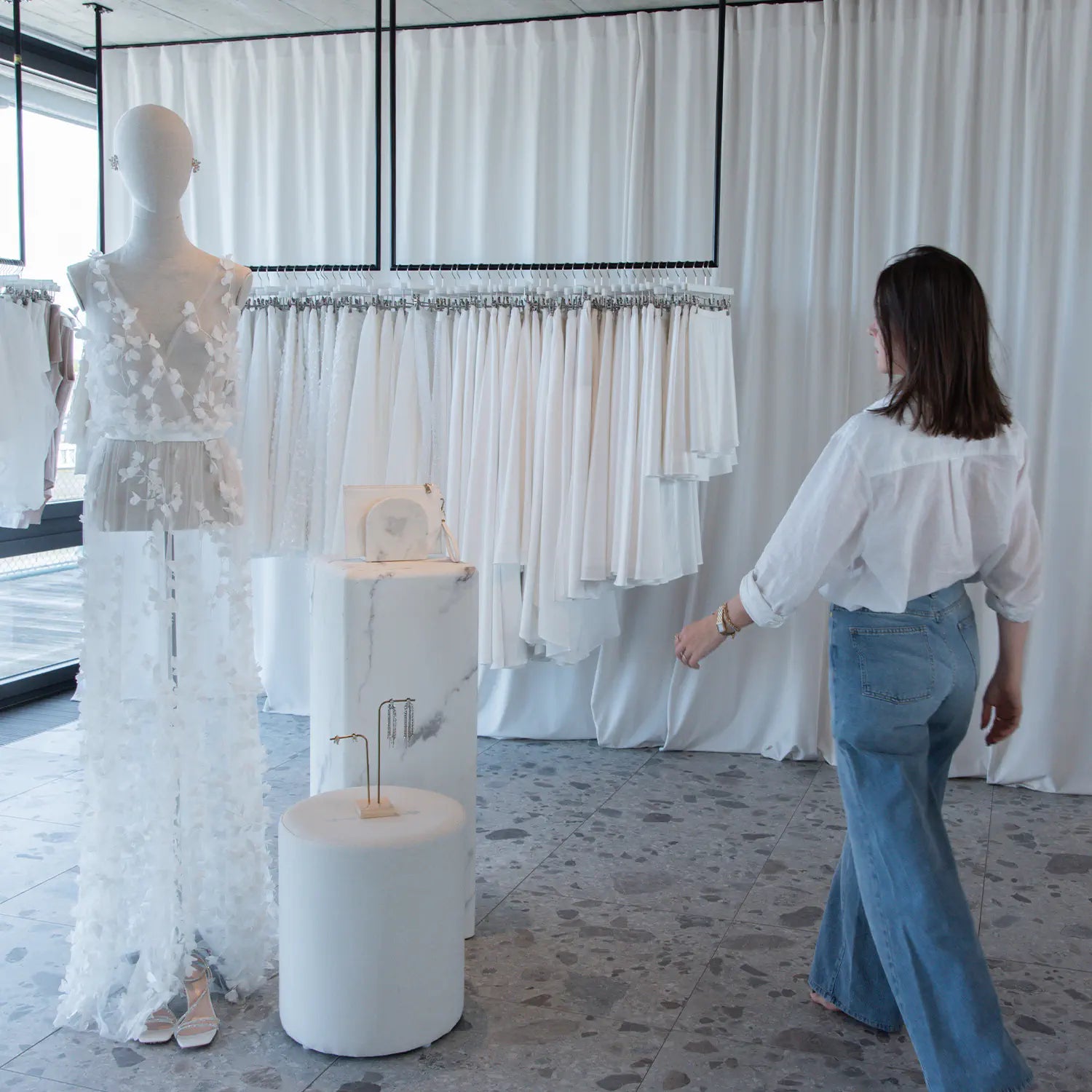 Piqyourdress Showroom für Abendkleider und Hochzeitskleider Zürich Schweiz