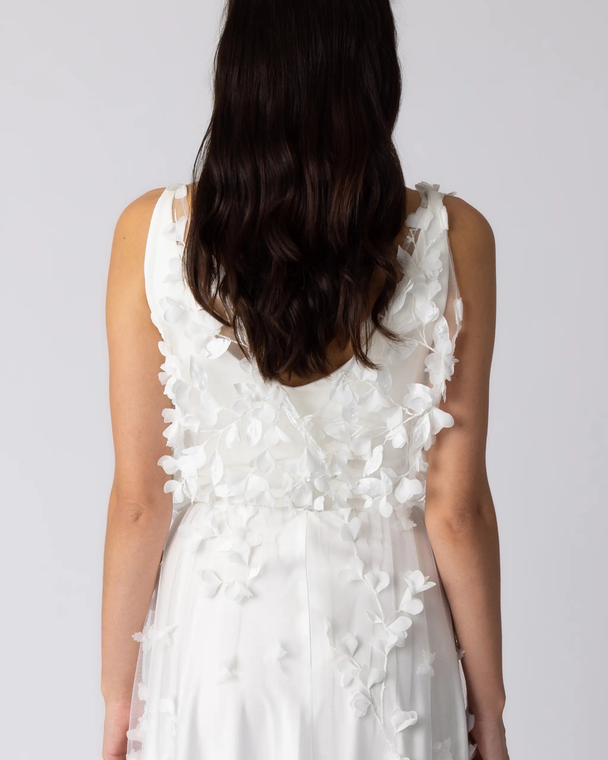 Braut Tülloberteil mit 3D-Blüten Ansicht hinten