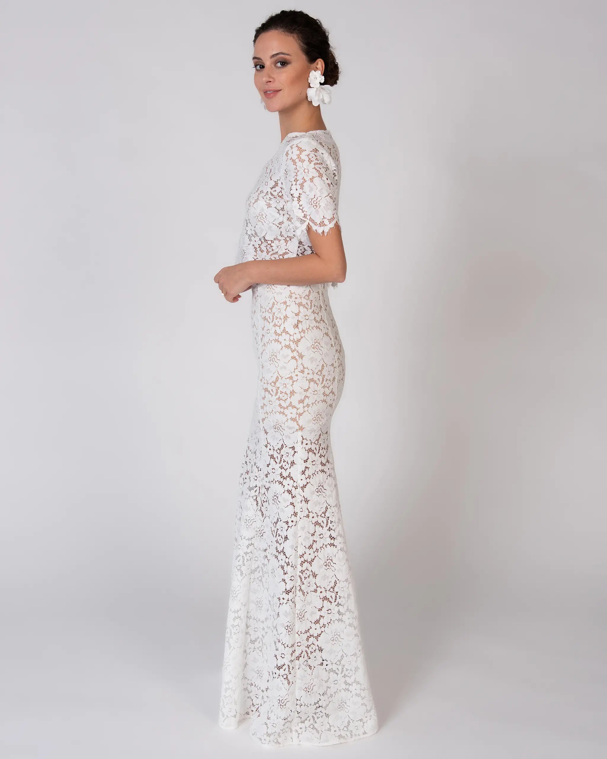 Braut Rose Rock im Fit and Flair Schnitt aus Vintage Spitze Ansicht Seite