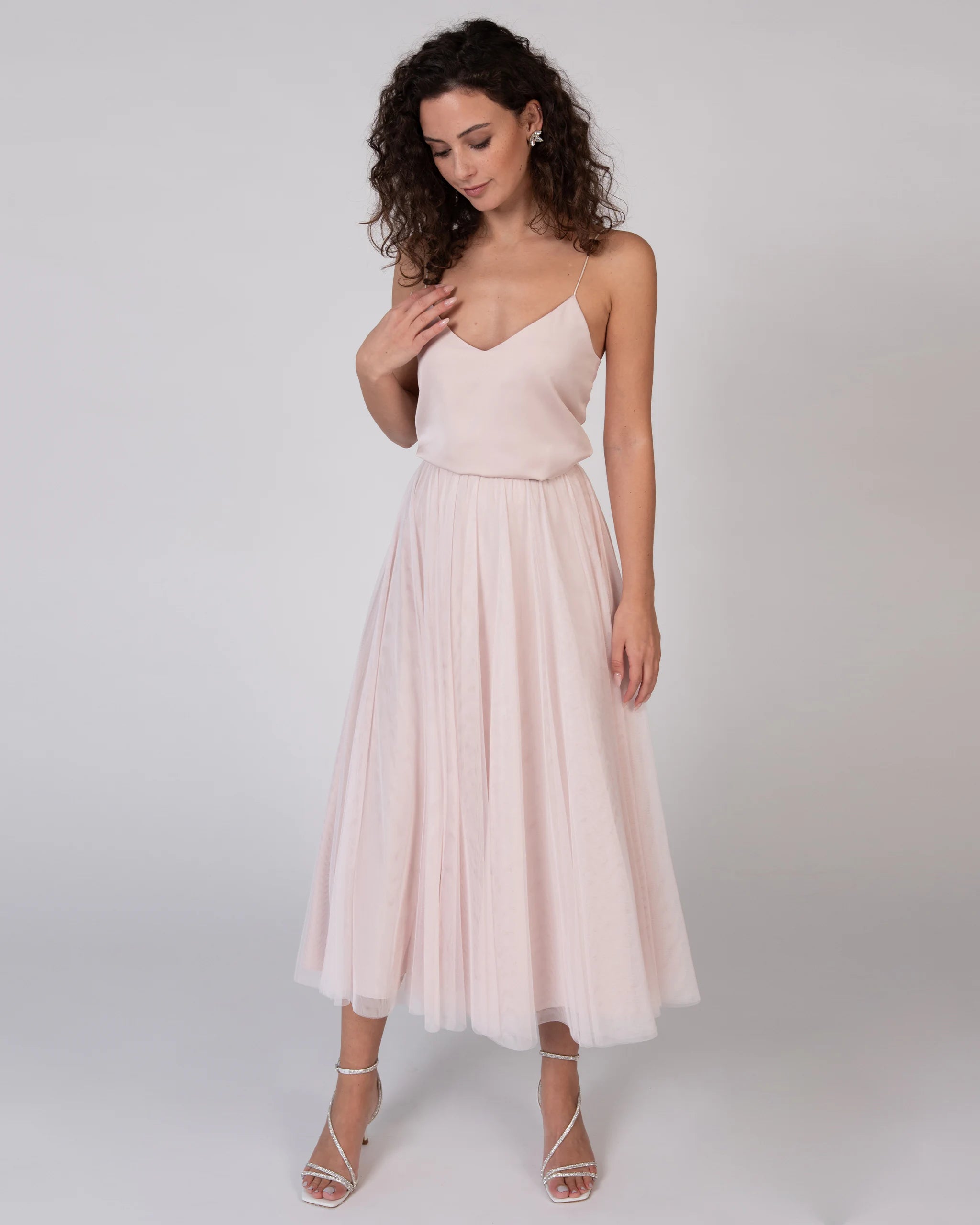 Wadenlanger Tüllrock in rosa Ansicht seitlich