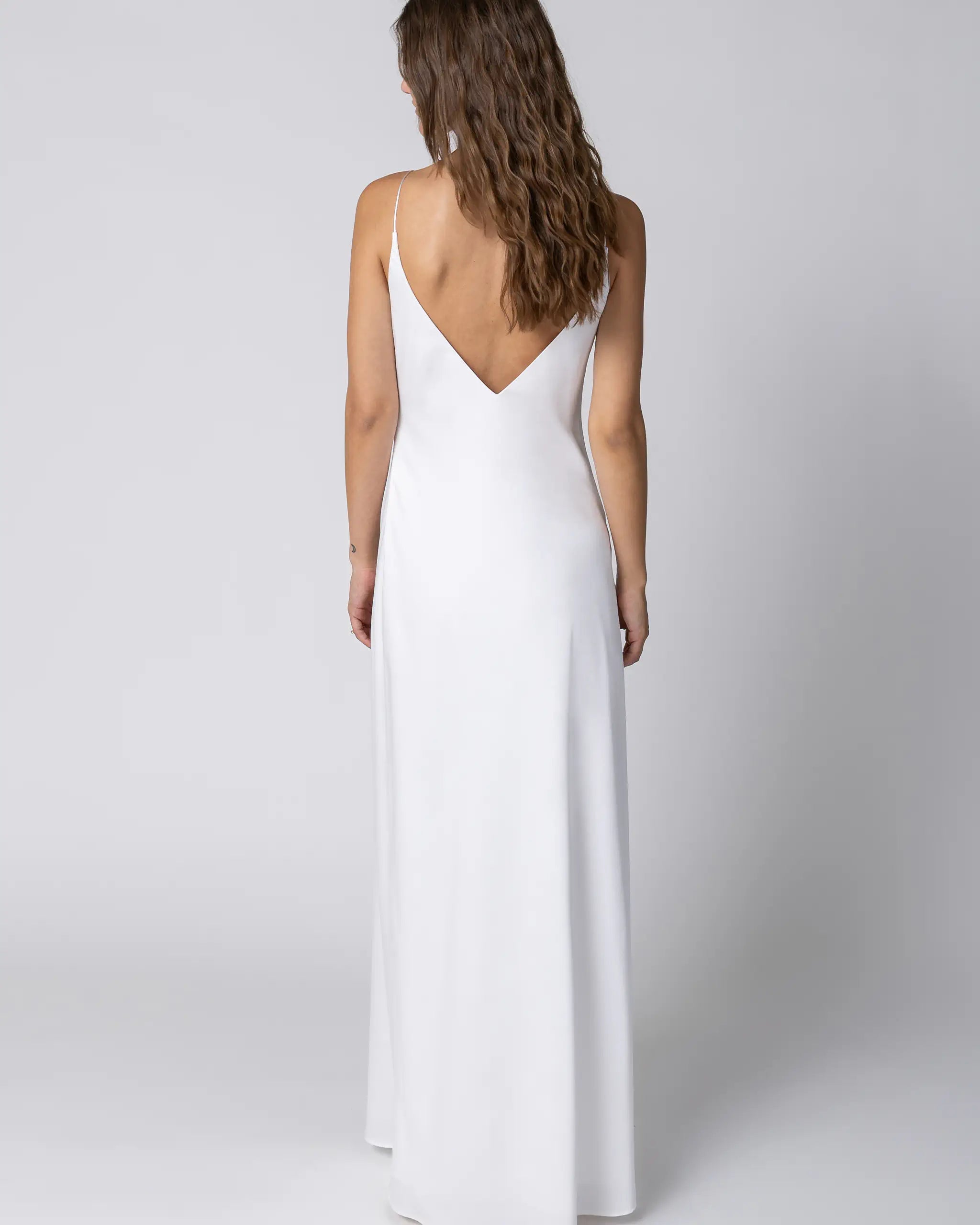 Wunderschönes Maxi Slip Dress für die Braut aus Satin - Ansicht hinten