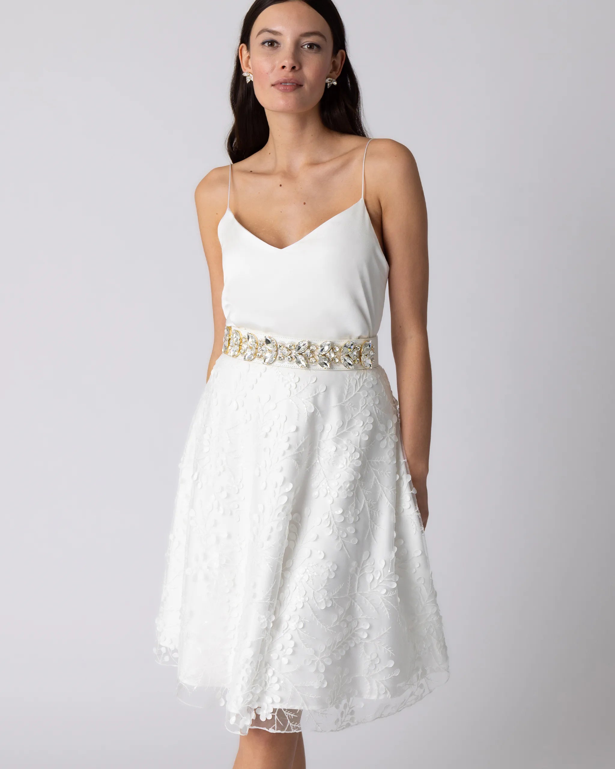 Kurzer Braut Tüllrock mit 3D-Blätter und Pailletten Ansicht vorne