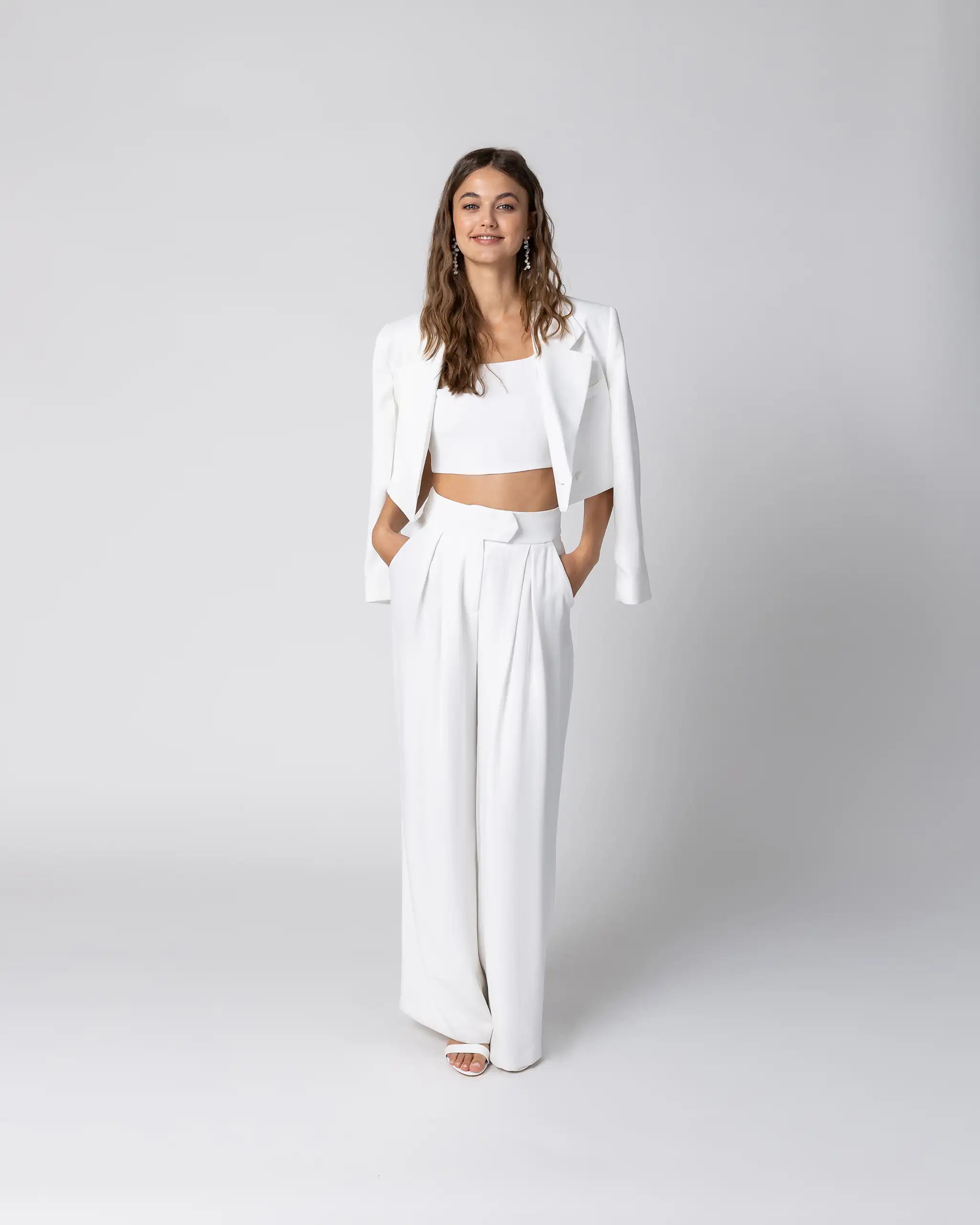 Zweiteiliger Jumpsuit für die Braut mit weiter Twill Hose - Ansicht vorne