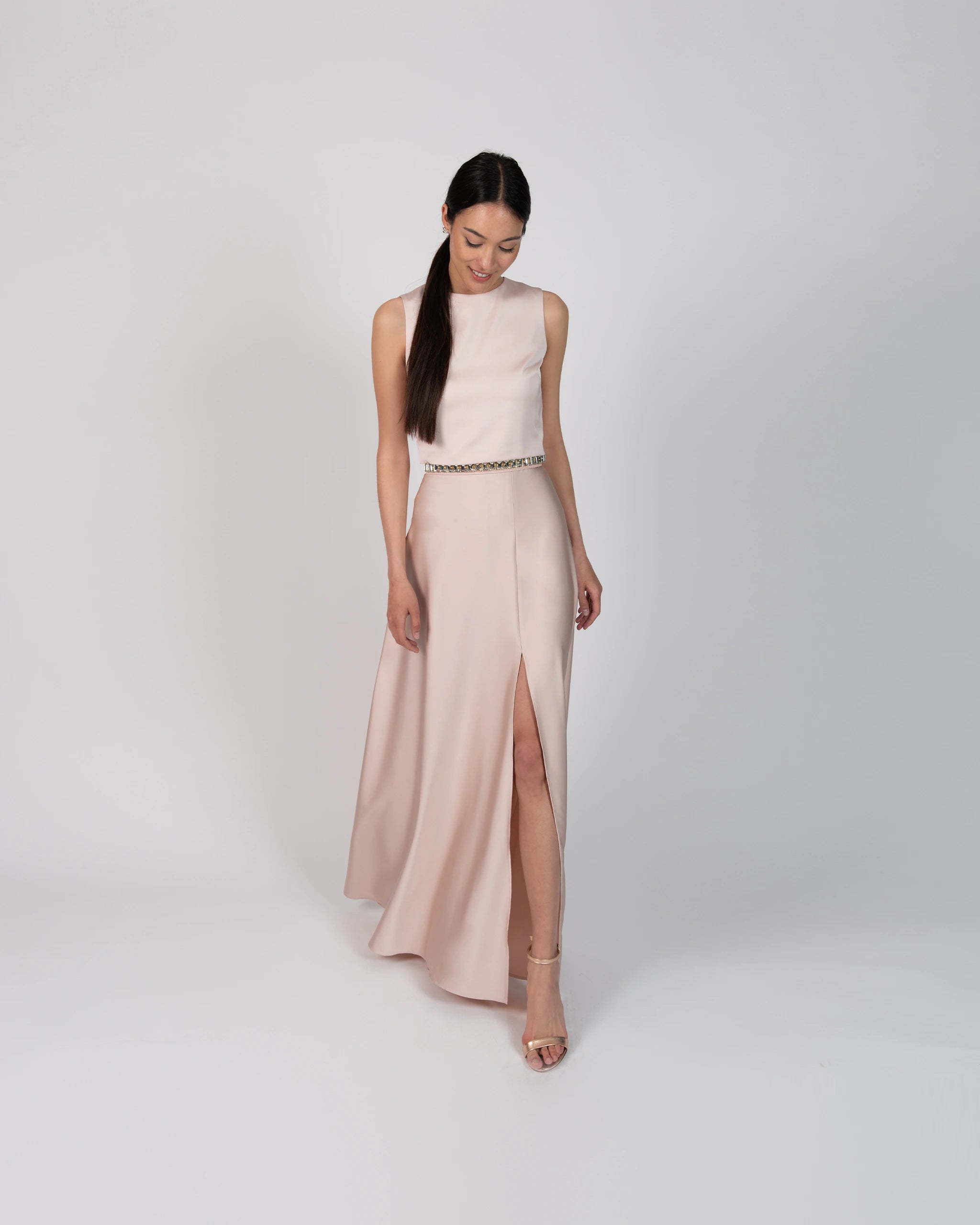 Rosa Brautjungfernkleid im Satinlook bodenlang Ansicht vorne