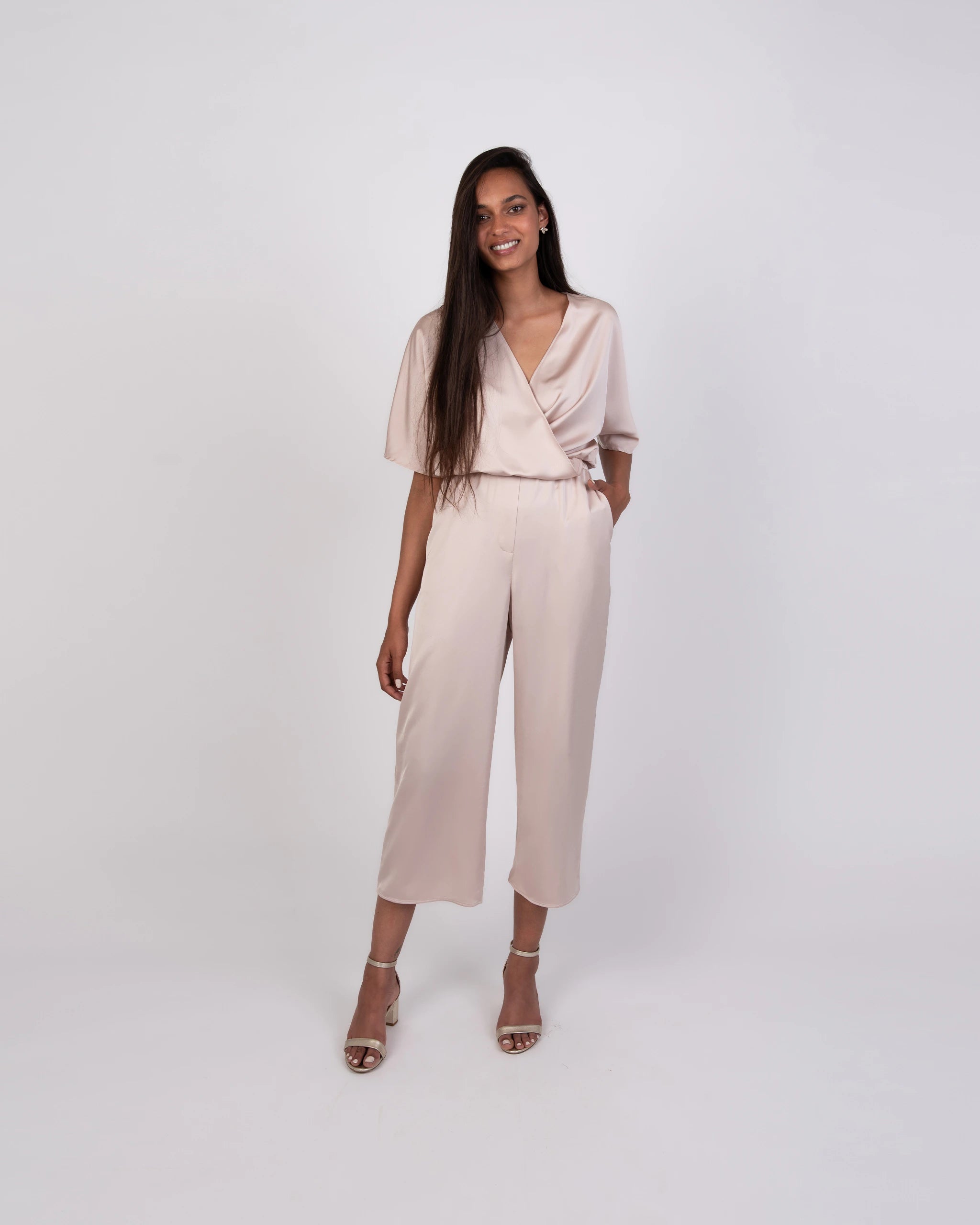 Jumpsuit für festliche Anlässe sowie Brautjungfern in Rosa - Ansicht vorne