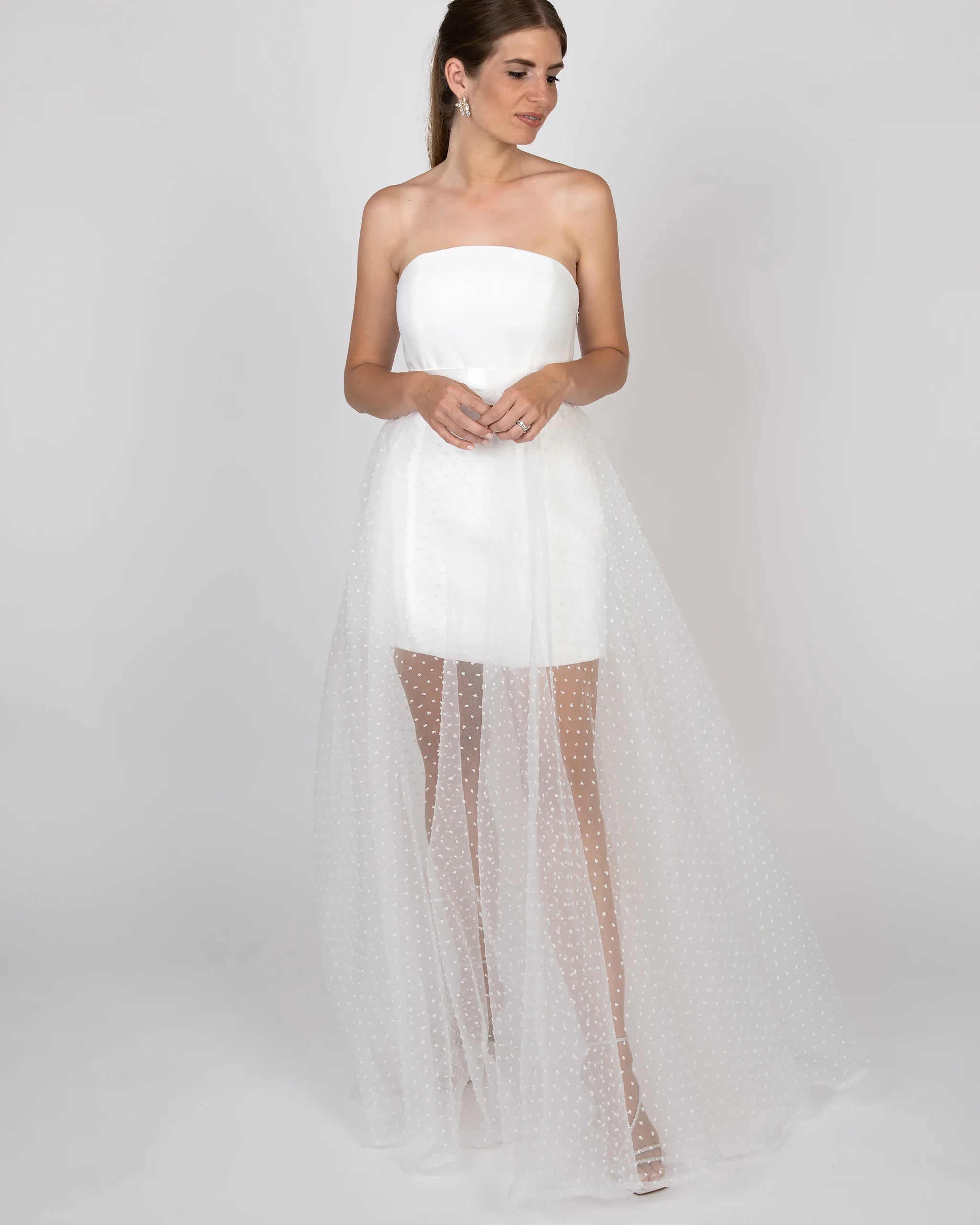 Braut Überrock aus Organza mit Punkten Ansicht vorne