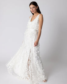 ALICE - Ivory Organza Flowers - Braut Überrock mit 3D-Blüten