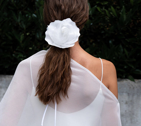 Ein Accessoire, das deinen Brautlook verzaubert.