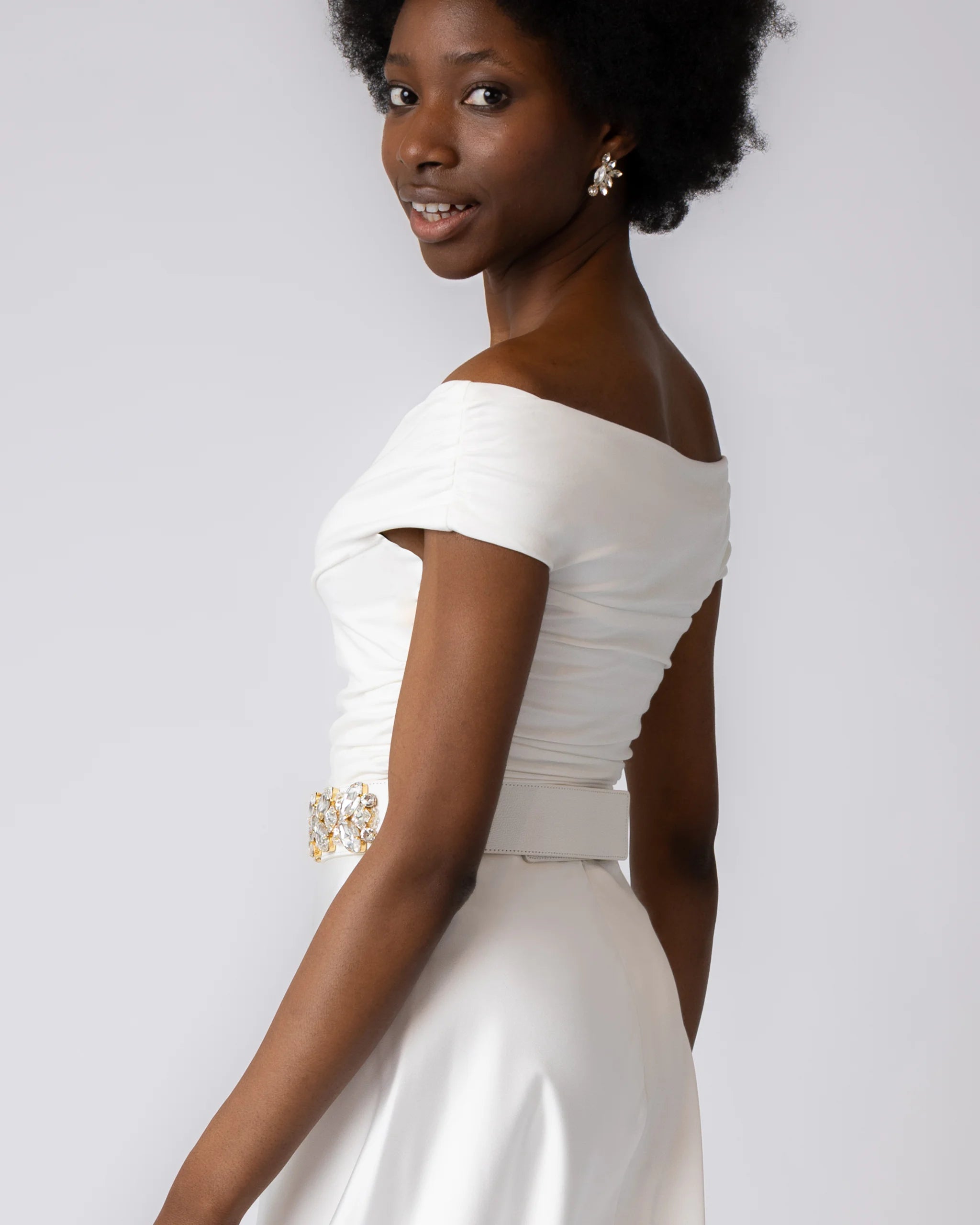 Schulterfreies Brautoberteil anliegend weiss Rückenansicht 