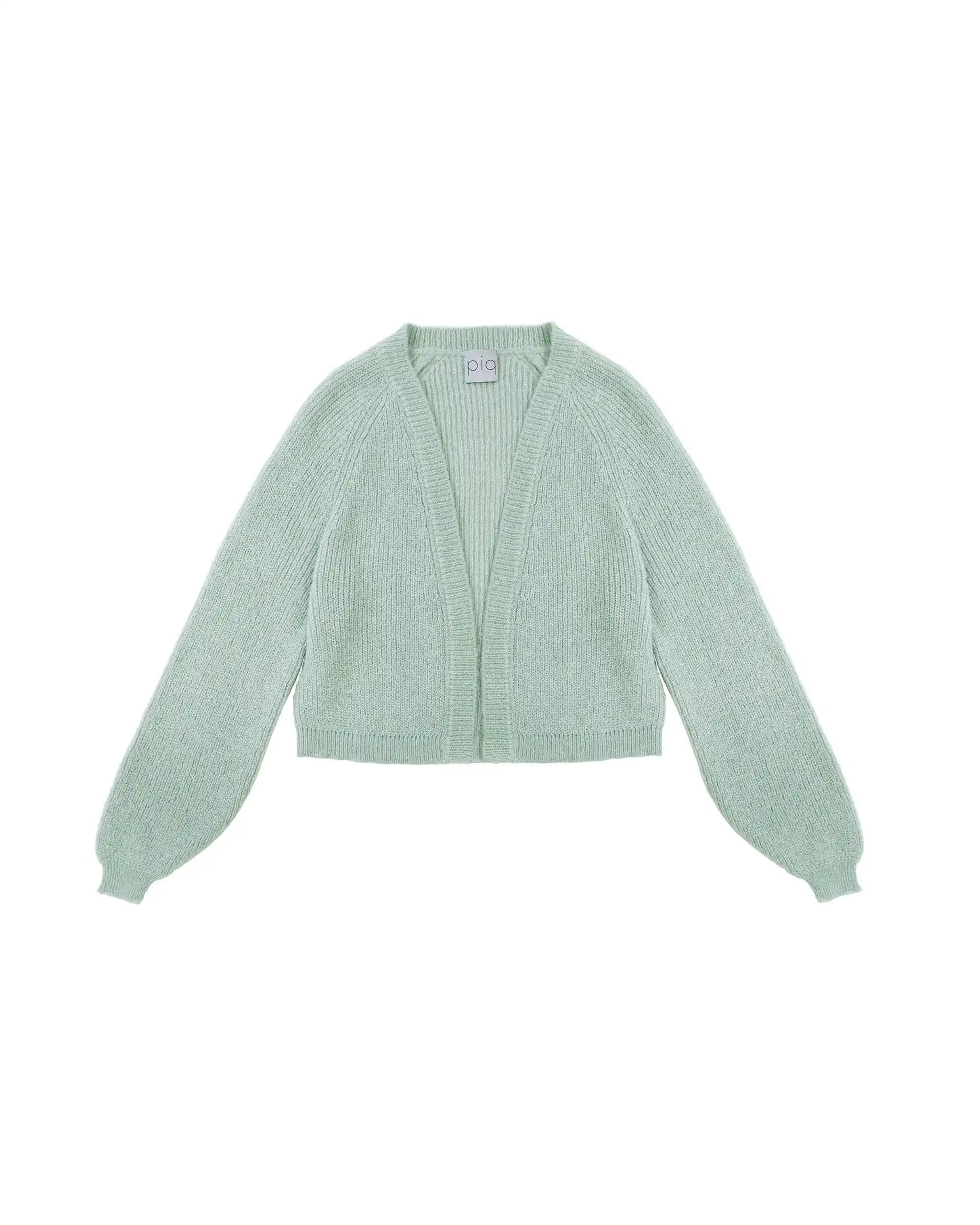 Kurze Strickjacke salbeigrün Freisteller vorne