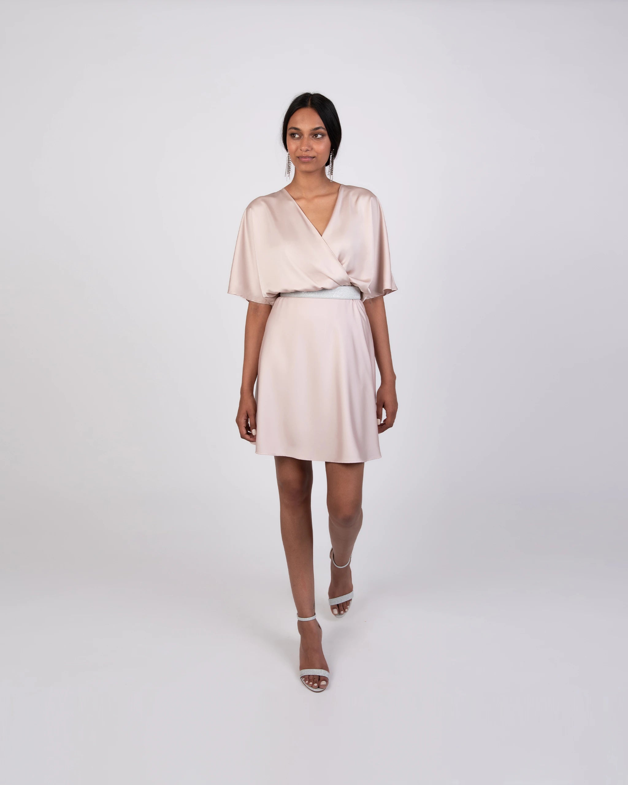 Festliches Cocktailkleid mit kurzem Satinrock - Ansicht vorne