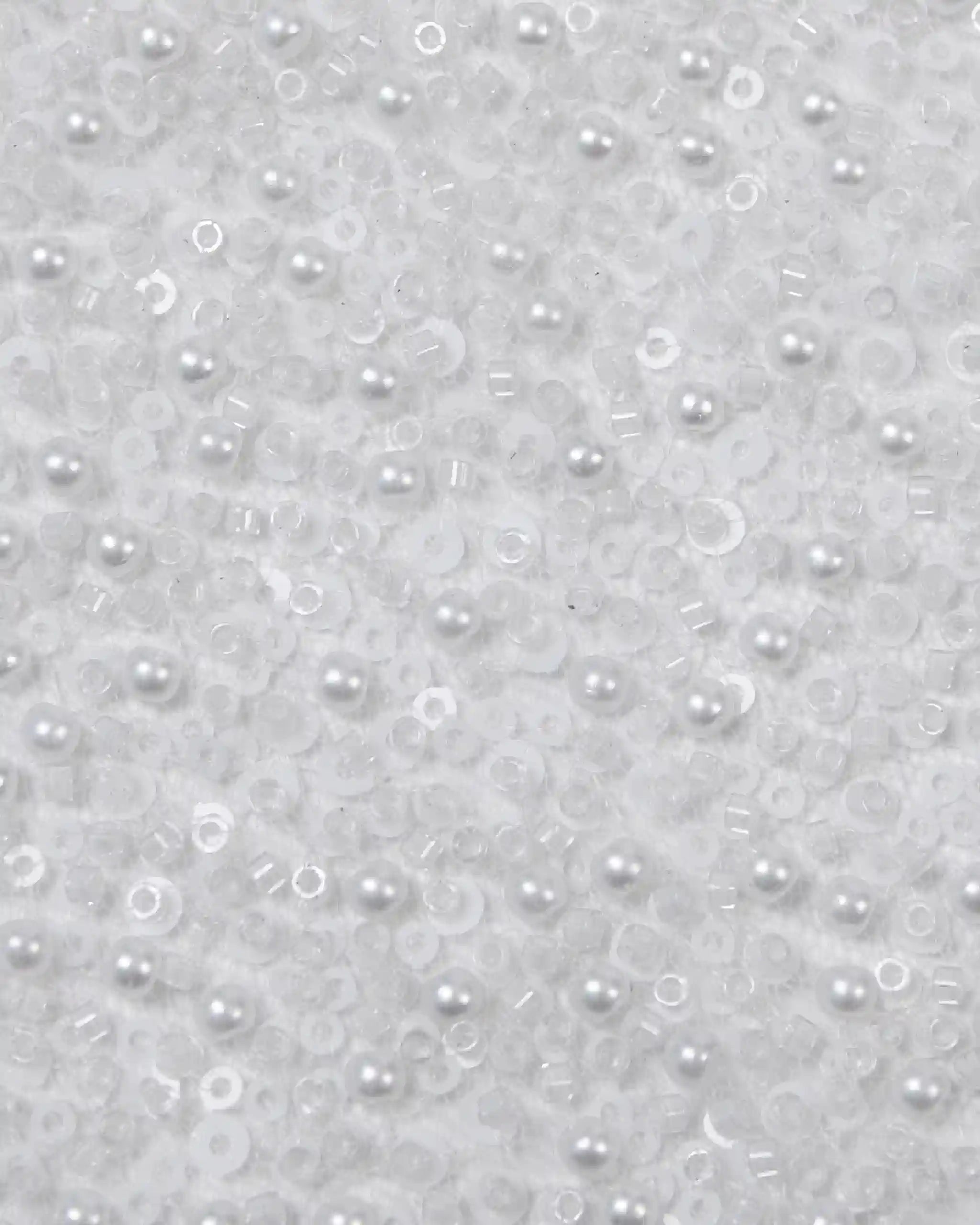 Stoff Detail ivory pearls