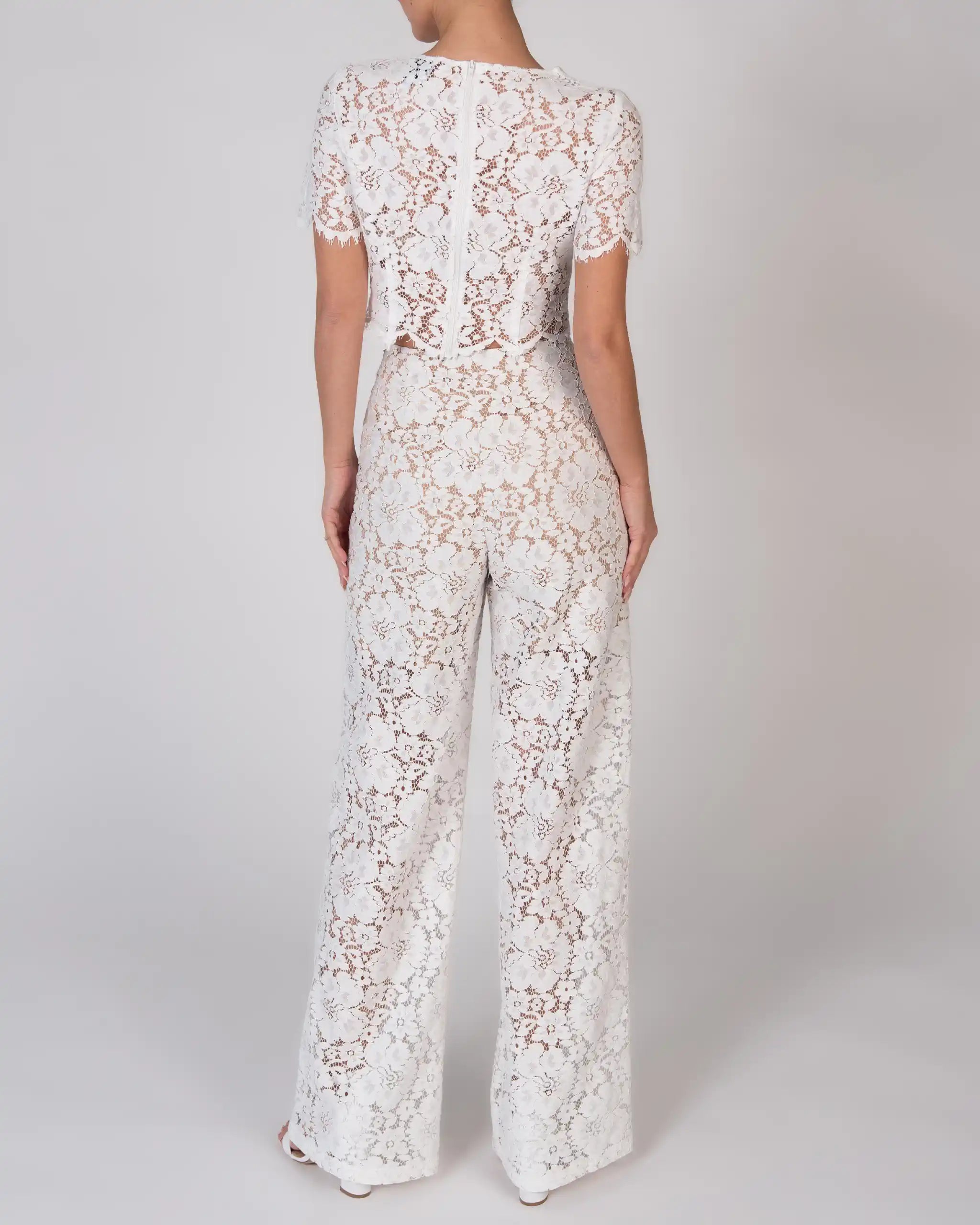 Moderner Braut Zweiteiler mit Spitzenhosen und Crop Top - Ansicht hinten