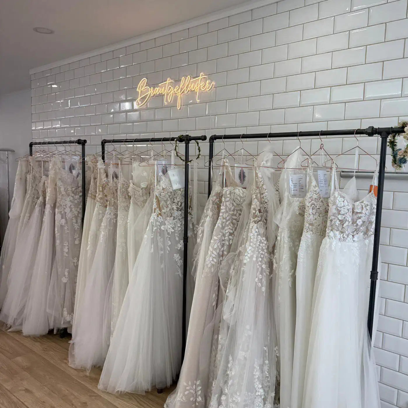 Piqyourdress Partner Store Deutschland Brautgefluester