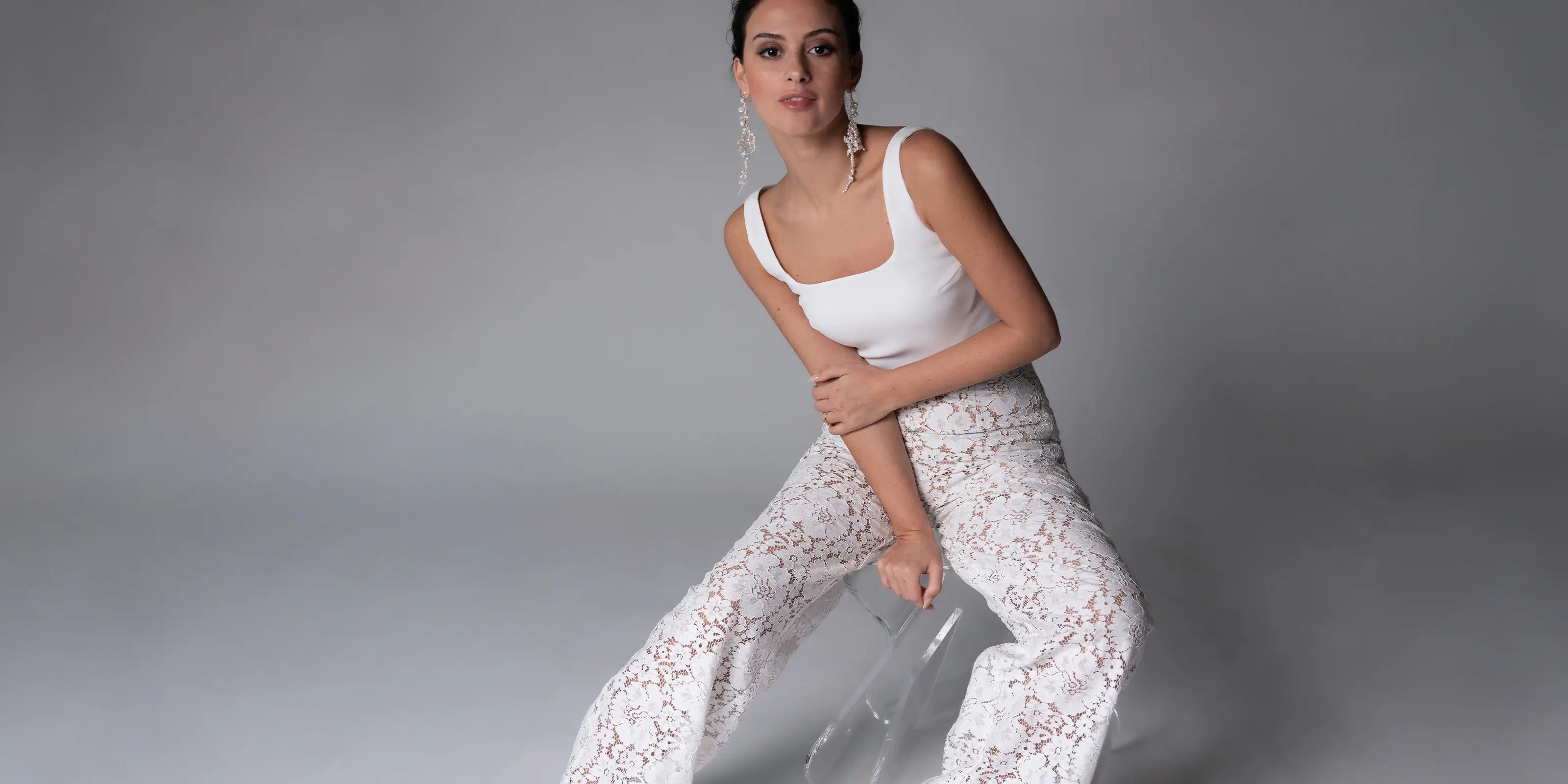 Piqyourdress Moderne Brautmode und Abendmode in Zürich Brauthose aus Spitze