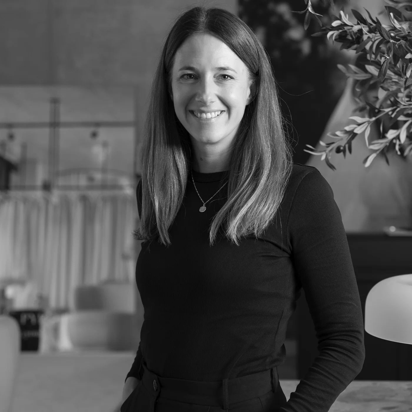 Bettina Piquerez Mitarbeiterin und CFO bei PIQYOURDRESS