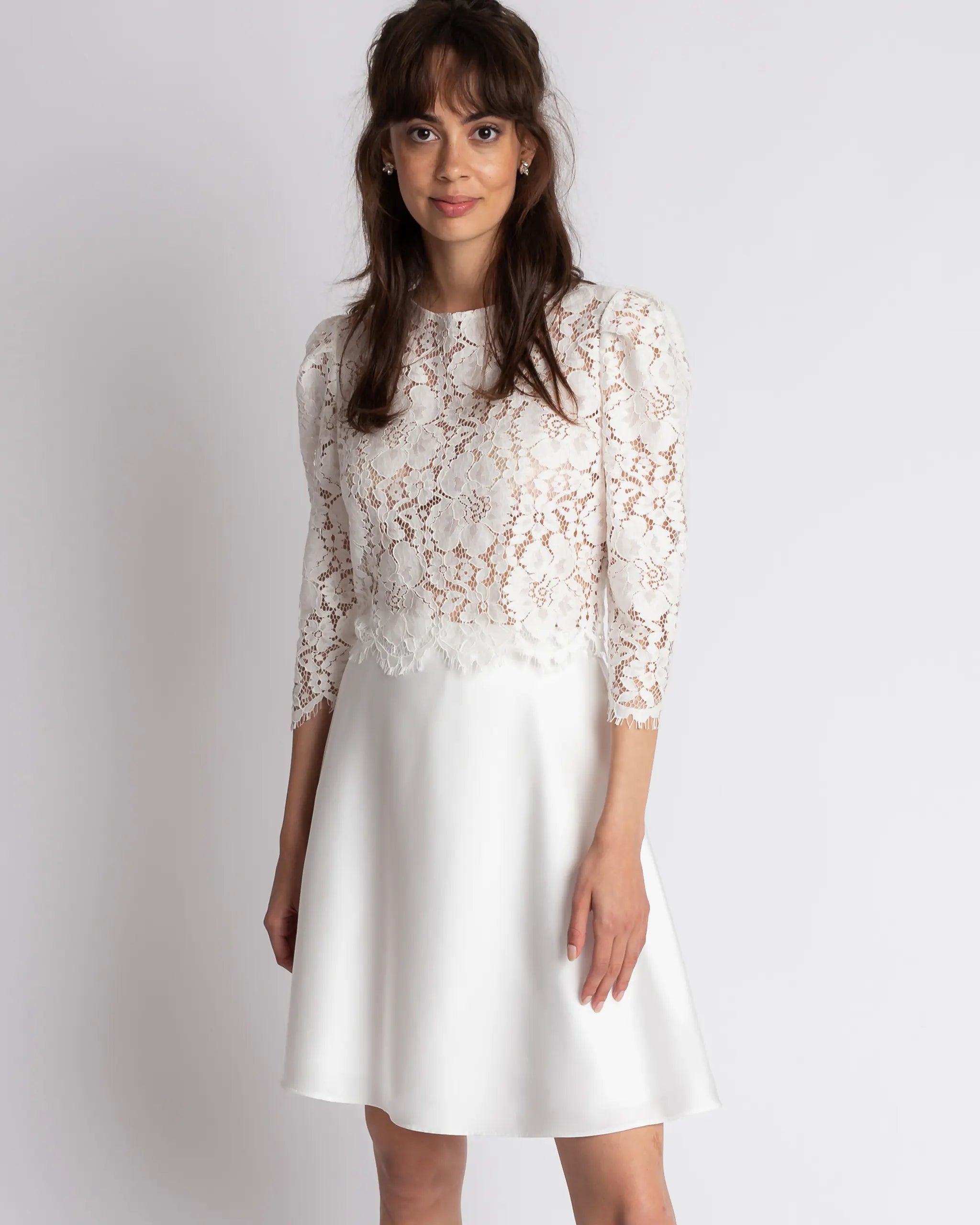 Braut Crop Top aus Vintage Spitze mit langen Ärmeln Ansicht vorne