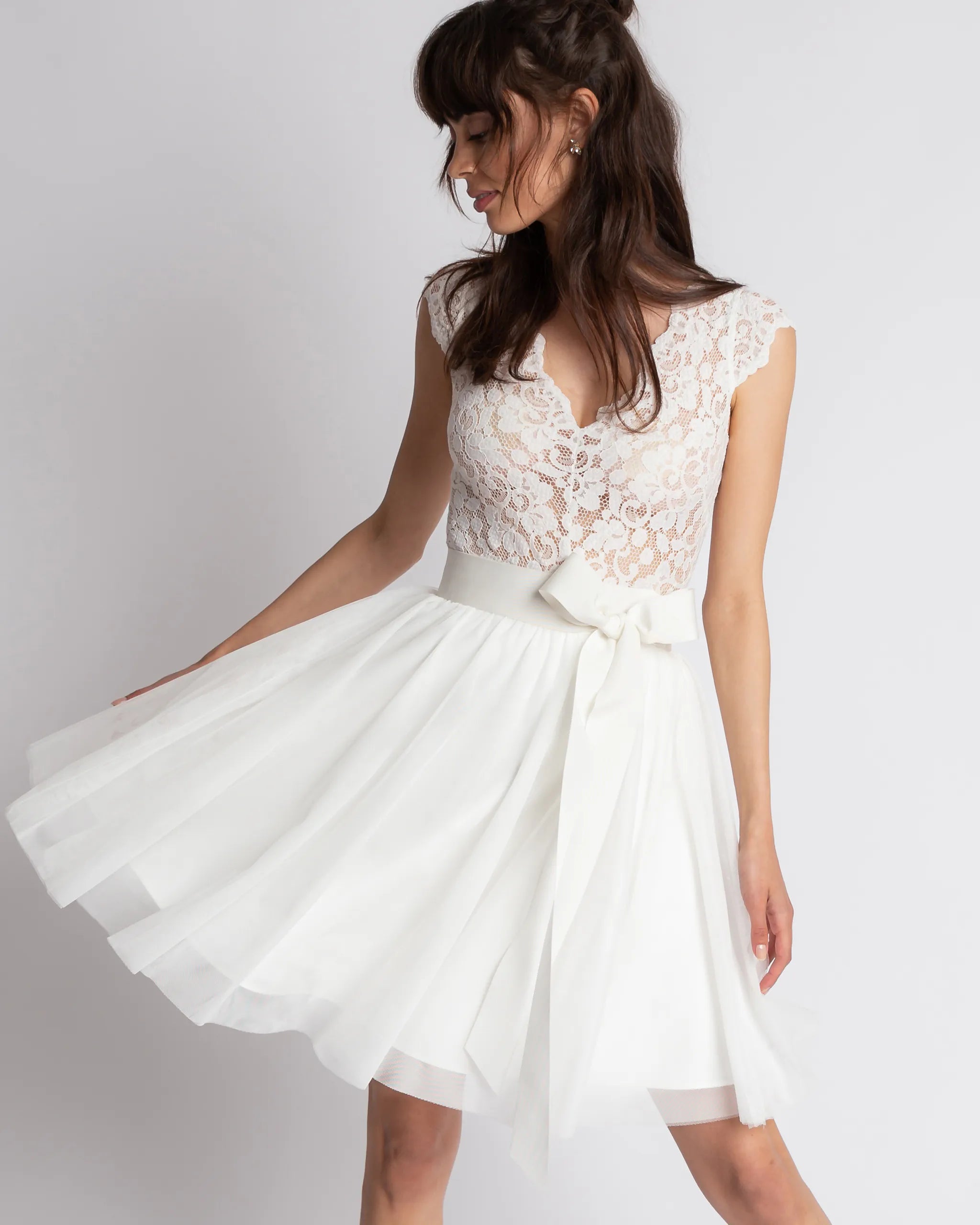 Grosgrain Schleifenband Ivory mit Masche am Model