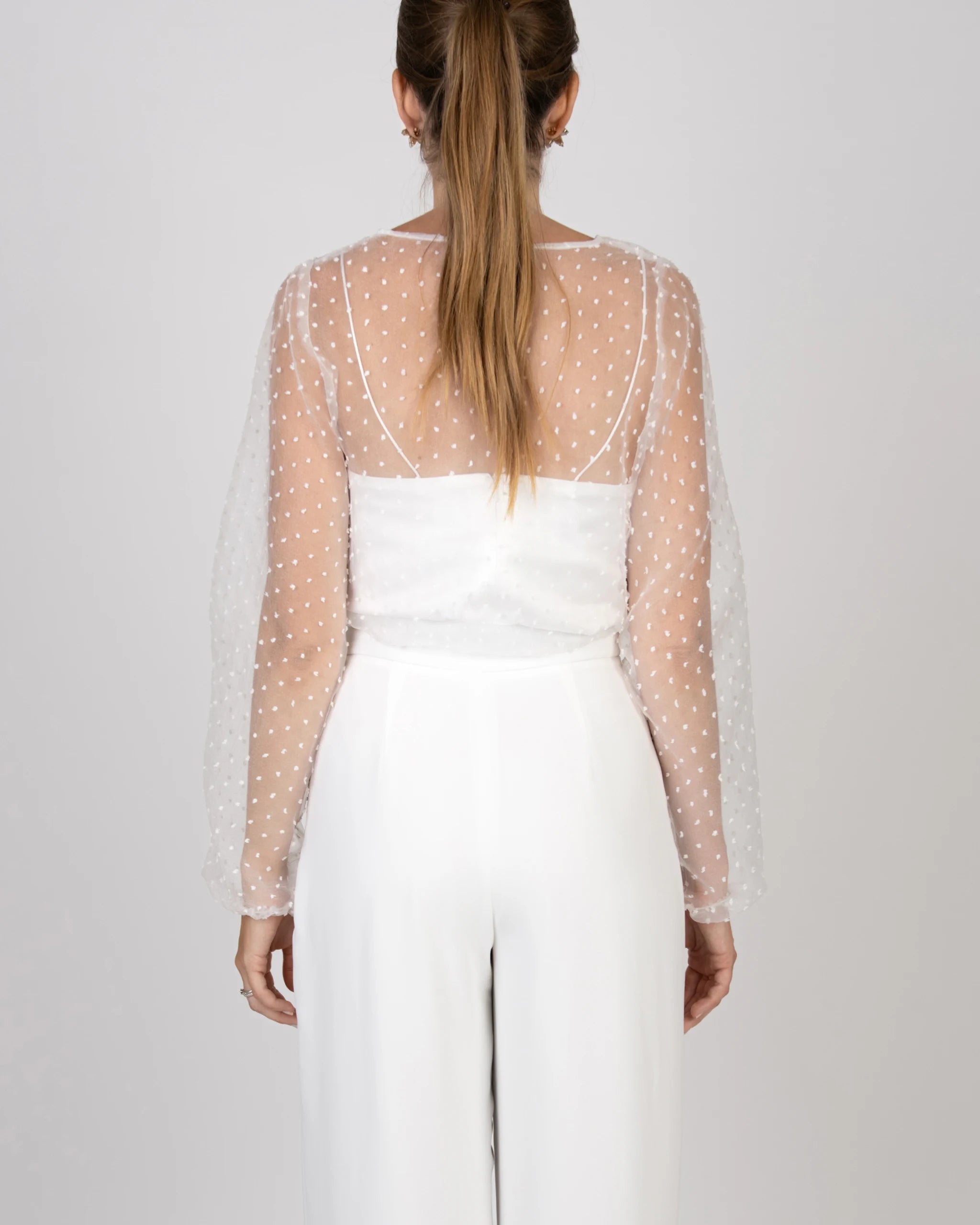 Braut Organza Bluse mit feinen Punkten und langen Ärmeln Ansicht hinten