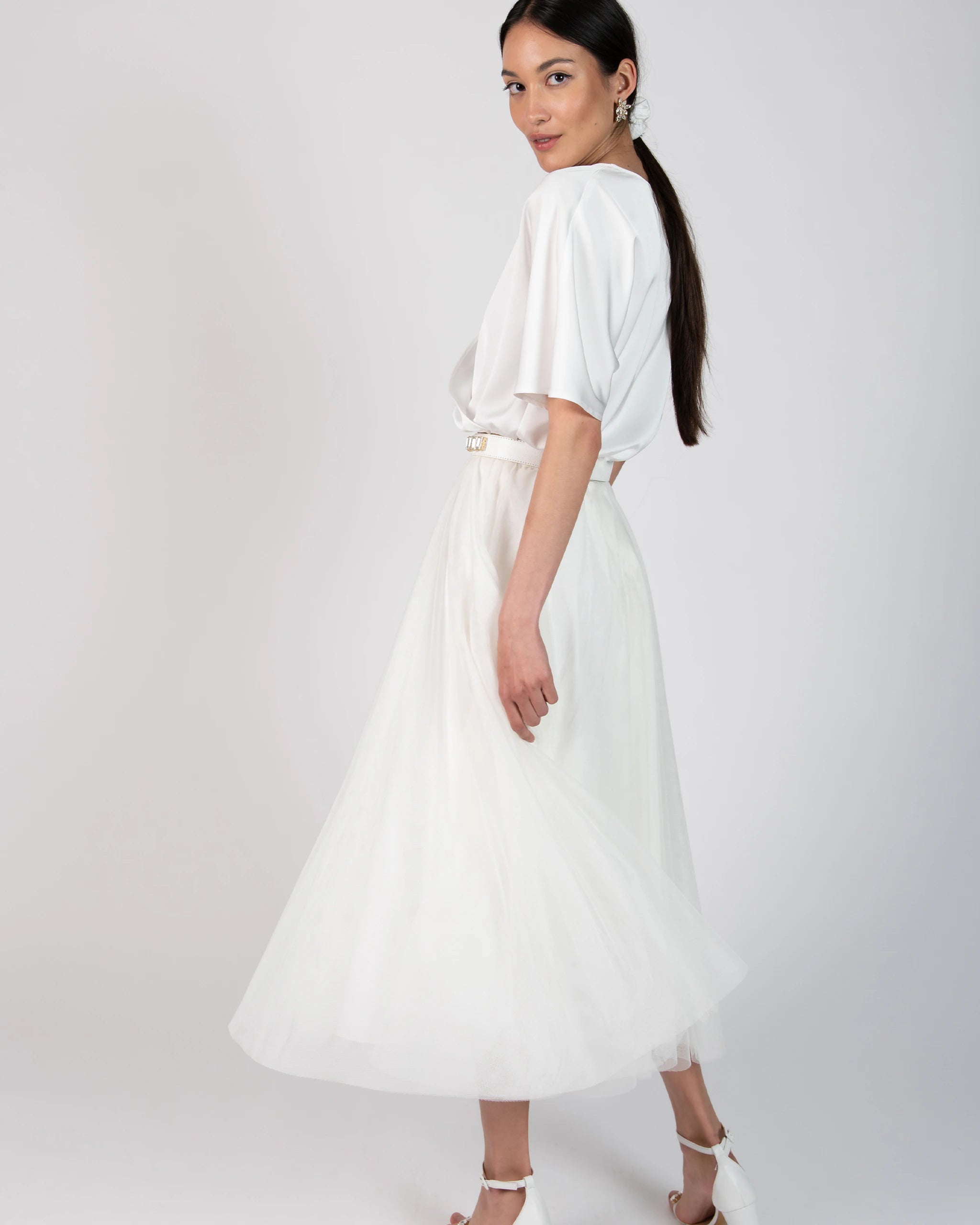 Wadenlanger Braut Tüllrock in ivory Ansicht Seite