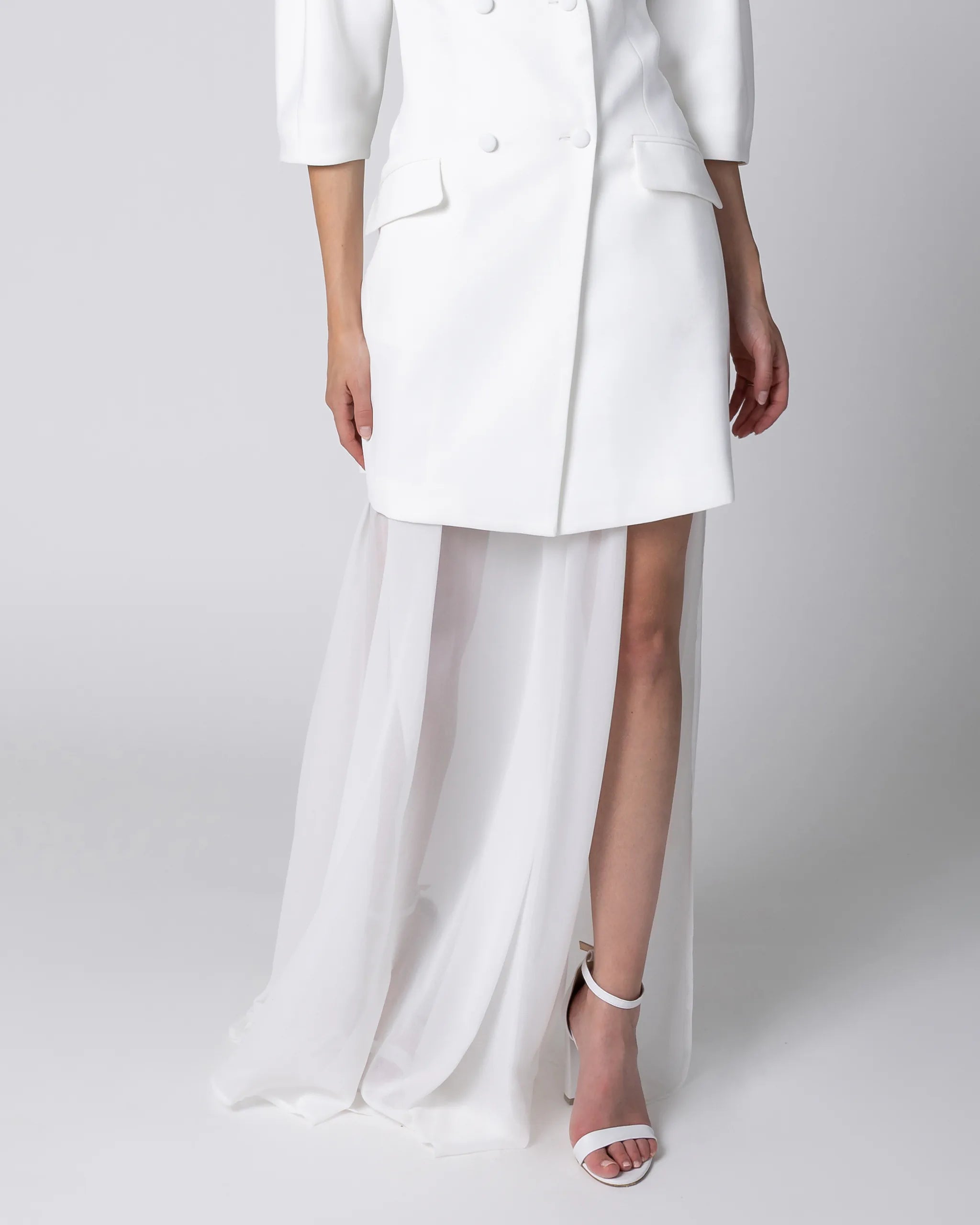 Standesamtkleid mit Blazerkleid und transparentem Chiffon Brautrock in Ivory Detailansicht Rock